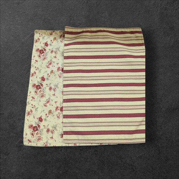 Waverly Garden Room Floral & Striped Reversible  placements  & napkins set of 4 - Picture 2 of 8